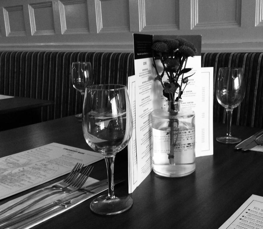 Strawberry Bank Hotel, Nec Meriden  Eksteriør billede